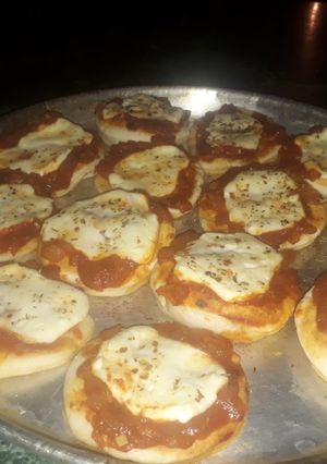 Una foto de Pizzetas caseras 😊