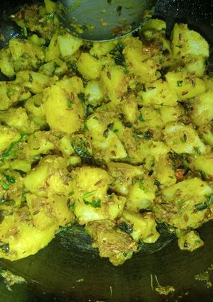 मसाला आलू (Masala aloo recipe in hindi) रेसिपी मुख्य फोटो