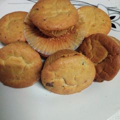 Vanilla cupcakes using jiko A picture of Vanilla cupcakes using jiko.