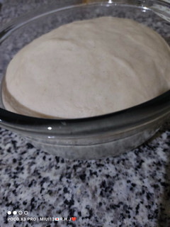 عکسی از دستور 🍕🌈خمیر پیتزا ساده خانگی و عاالی😎💙