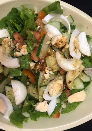 A picture of Simple salad.