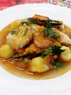 Una foto de Bacalao con gambas y mejillones