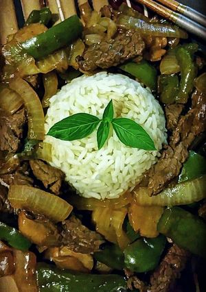 A picture of Mom's 70s Chinese Pepper Steak.