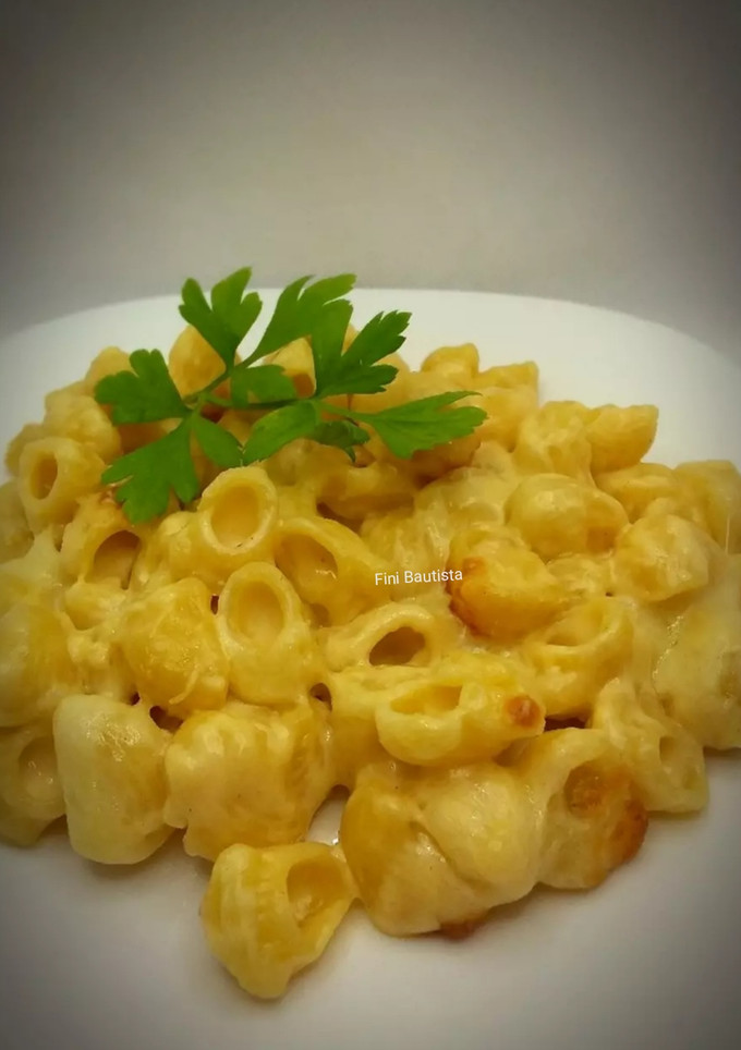 Una foto de Pasta tiburones con crema de queso