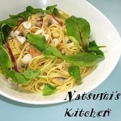 A picture of Spaghetti Aglio, Olio e Peperoncino with Refreshing Lemony Seafood.