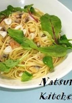 A picture of Spaghetti Aglio, Olio e Peperoncino with Refreshing Lemony Seafood.