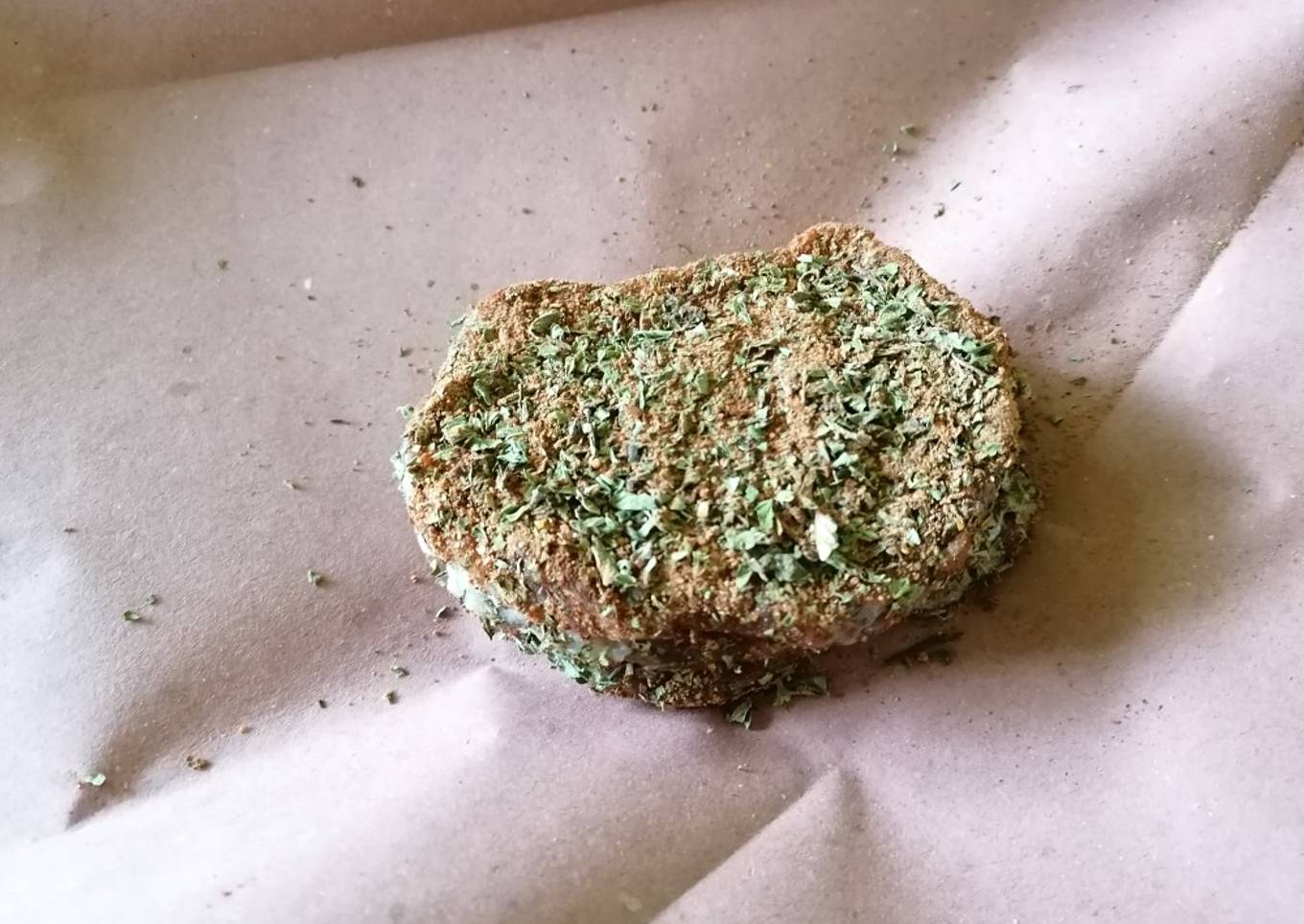 Lomo de cerdo curado y envuelto