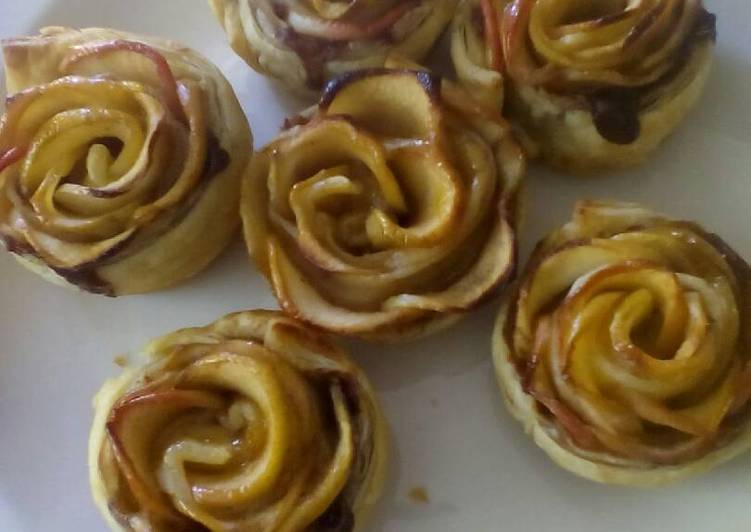Recipe of Speedy Apple Roses 🌹
