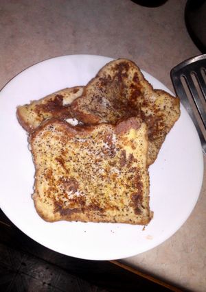 A picture of simply french toast. :).