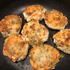 A picture of Healthy Salmon fishcakes.