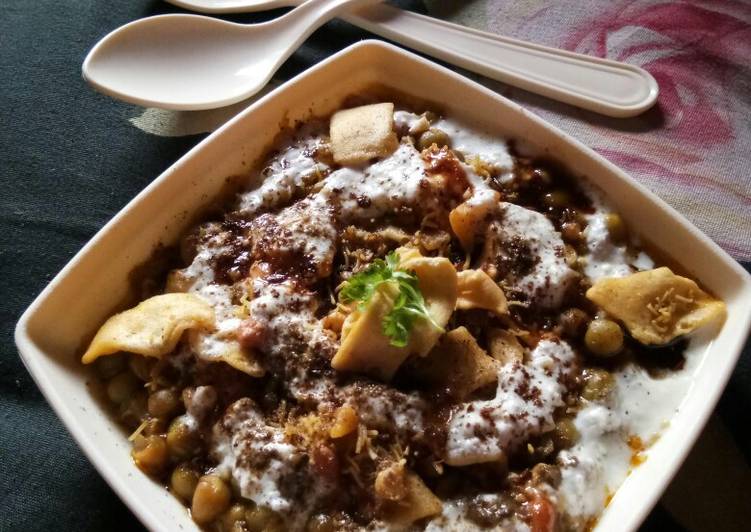 Simple Way to Prepare Favorite Dry Green Peas Chaat