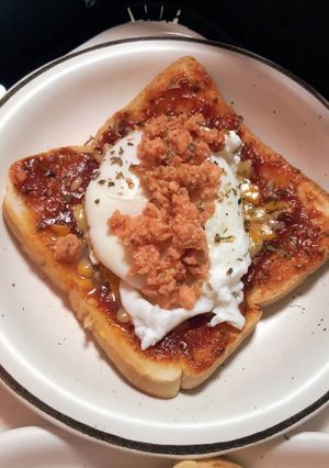 รูปของ Poached egg breakfast