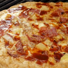 A picture of GRILLED PIZZA.
