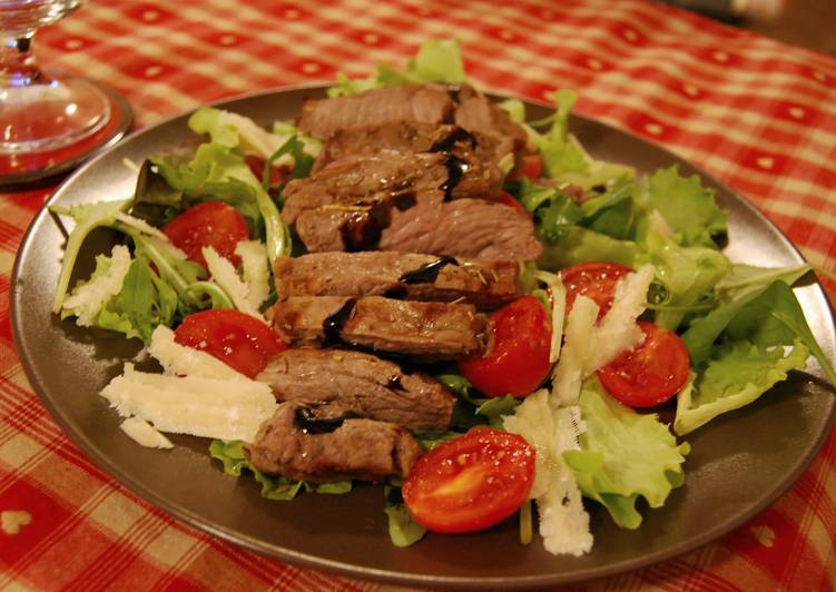 Beef with balsamic vinegar sauce