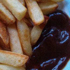 A picture of Vickys Homemade Fruity Brown HP Sauce.