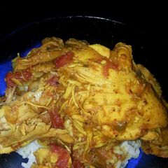 A picture of Crockpot salsa chicken.