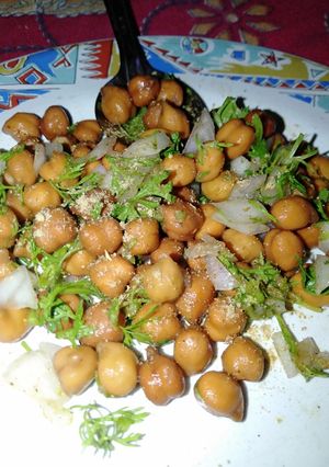 A picture of Chana masala.