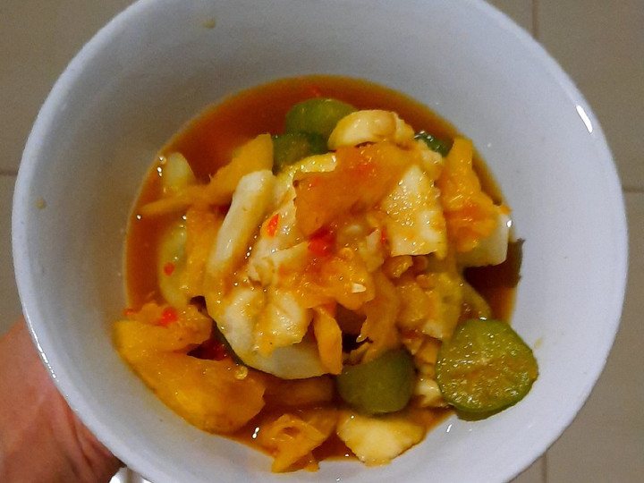 Langkah Mudah untuk Menyiapkan Rujak belimbing wuluh Anti Gagal