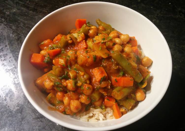 Tuesday Fresh Chickpea Curry in Tomato Sauce