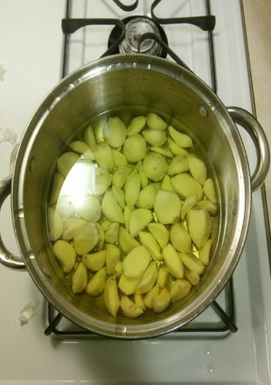 A picture of 2 in 1 Roasted Garlic.