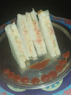 हंग कर्ड सेन्डविच (Hung curd sandwich recipe in Hindi) रेसिपी मुख्य फोटो