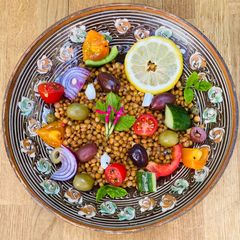 A picture of Greek Fakes Salata - Lentil and Summer Vegetable Salad 🌱.