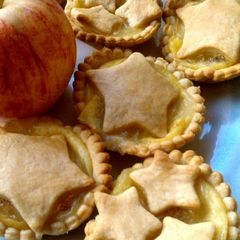 A picture of Vickys Individual Apple & Custard Pies, GF DF EF SF NF.