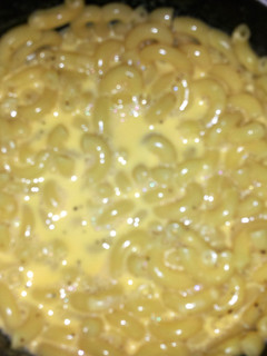 A picture of Mac and cheese.