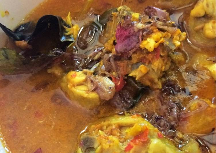 Kare Ayam Pedas