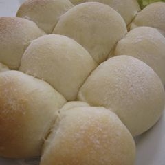 A picture of Fluffy and Moist Rolls With Sake Lees.