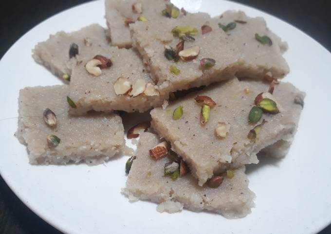 Makhana barfi made in Savan is very beneficial for taste and health