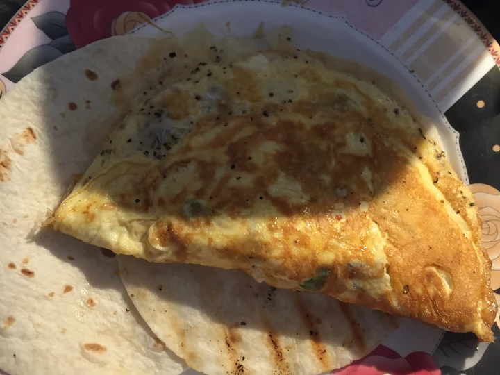 Easy Way Make 3 Egg Omelette Served On A Tortilla Wrap the Awesome  Appealing
