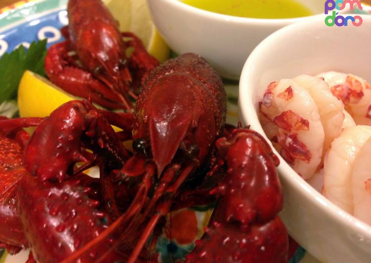 Simple Way to Make Any-night-of-the-week Preparing and Serving Crayfish