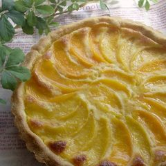 Yellow Peach and Almond Cream Tart A picture of Yellow Peach and Almond Cream Tart.