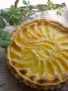 A picture of Yellow Peach and Almond Cream Tart.