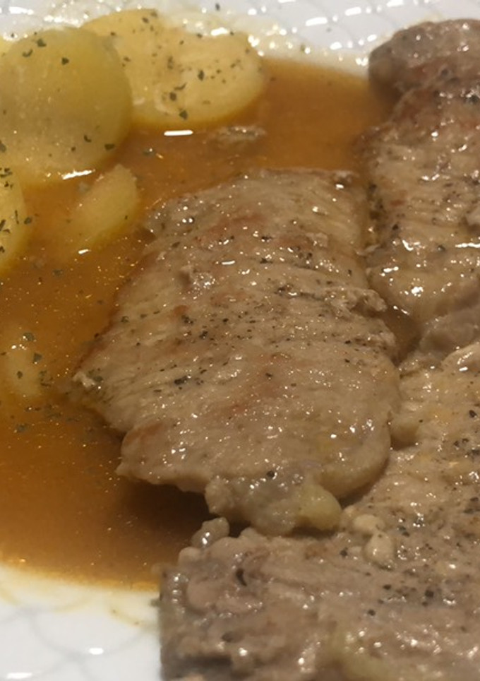 Una foto de Filetes de lomo en salsa
