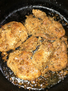 Una foto de Pechugas de pollo al saltén