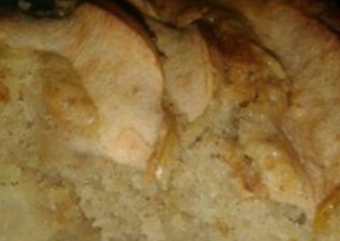 Шарлотка на кефире с яблоками в духовке — лучший рецепт + 9 фото