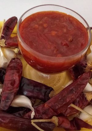 A picture of Schezwan sauce.