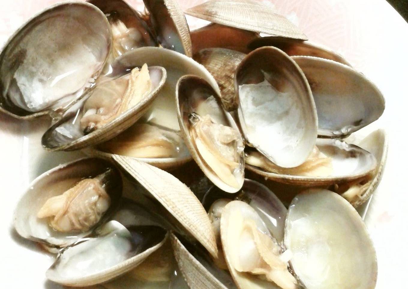Sake-Steamed Manila Clams (Easy in the Microwave)