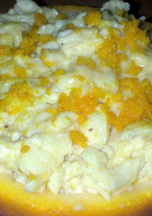 A picture of Sig's Scrambled Egg O'(range) la la.