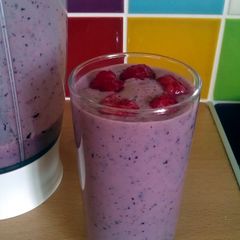 A picture of Vickys Very Berry Fruit Smoothie, GF DF EF SF NF.