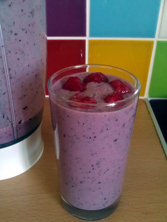 A picture of Vickys Very Berry Fruit Smoothie, GF DF EF SF NF.