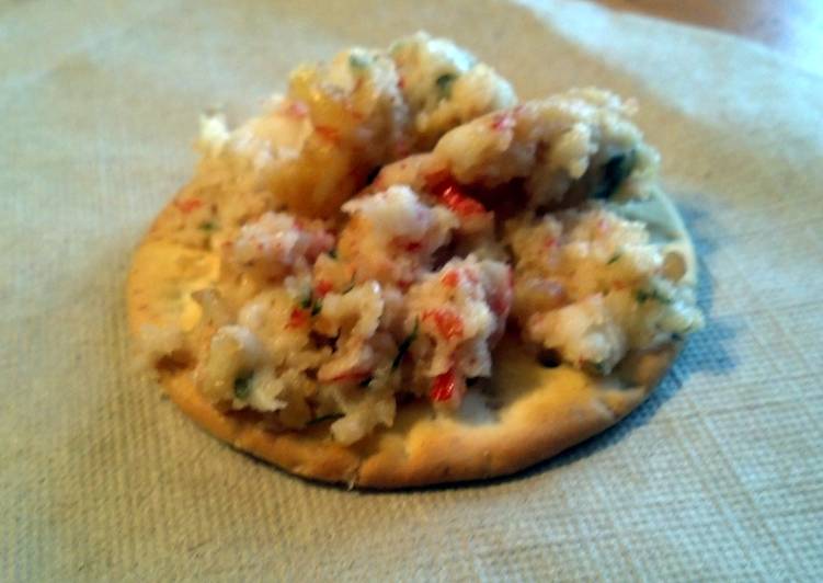 Recipe: Appetizing Crab and Cashew Canapés