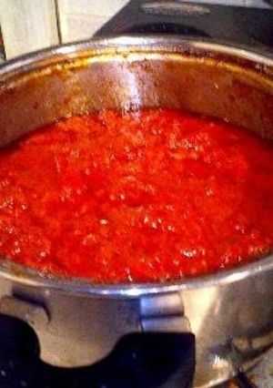 A picture of Very Useful Tomato Sauce.