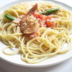 A picture of Creamy Shrimp and Tomato Pasta.