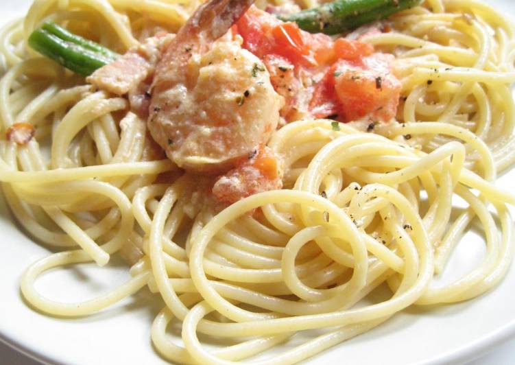 Steps to Prepare Super Quick Homemade Creamy Shrimp and Tomato Pasta