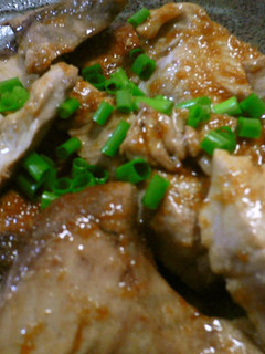 A picture of Skipjack Tuna in Garlic and Soy Sauce.