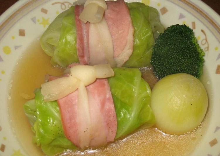 Steps to Prepare Favorite Superb Cabbage Rolls Simmered in Consommé