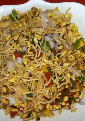 A picture of Mast Chatpati Bhel.